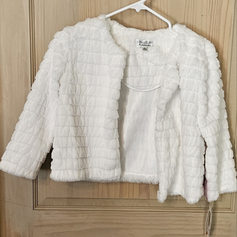 Robbie Bee White Quilted Puffer Jacket